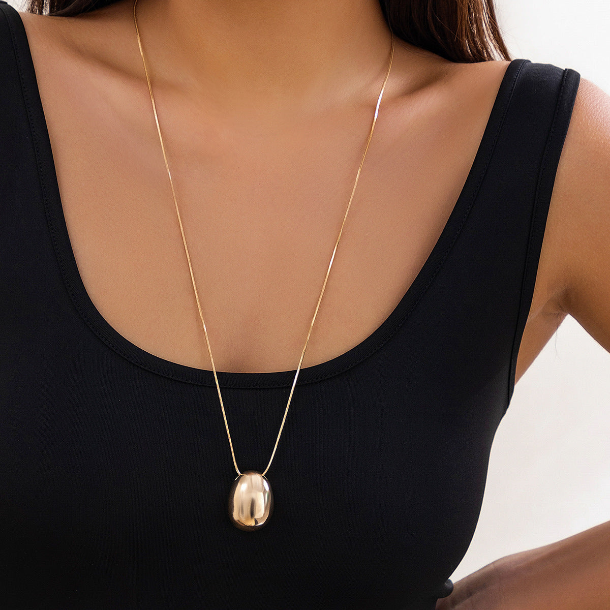 Geometric Drop Necklace Clavicle-Length Snake Chain
