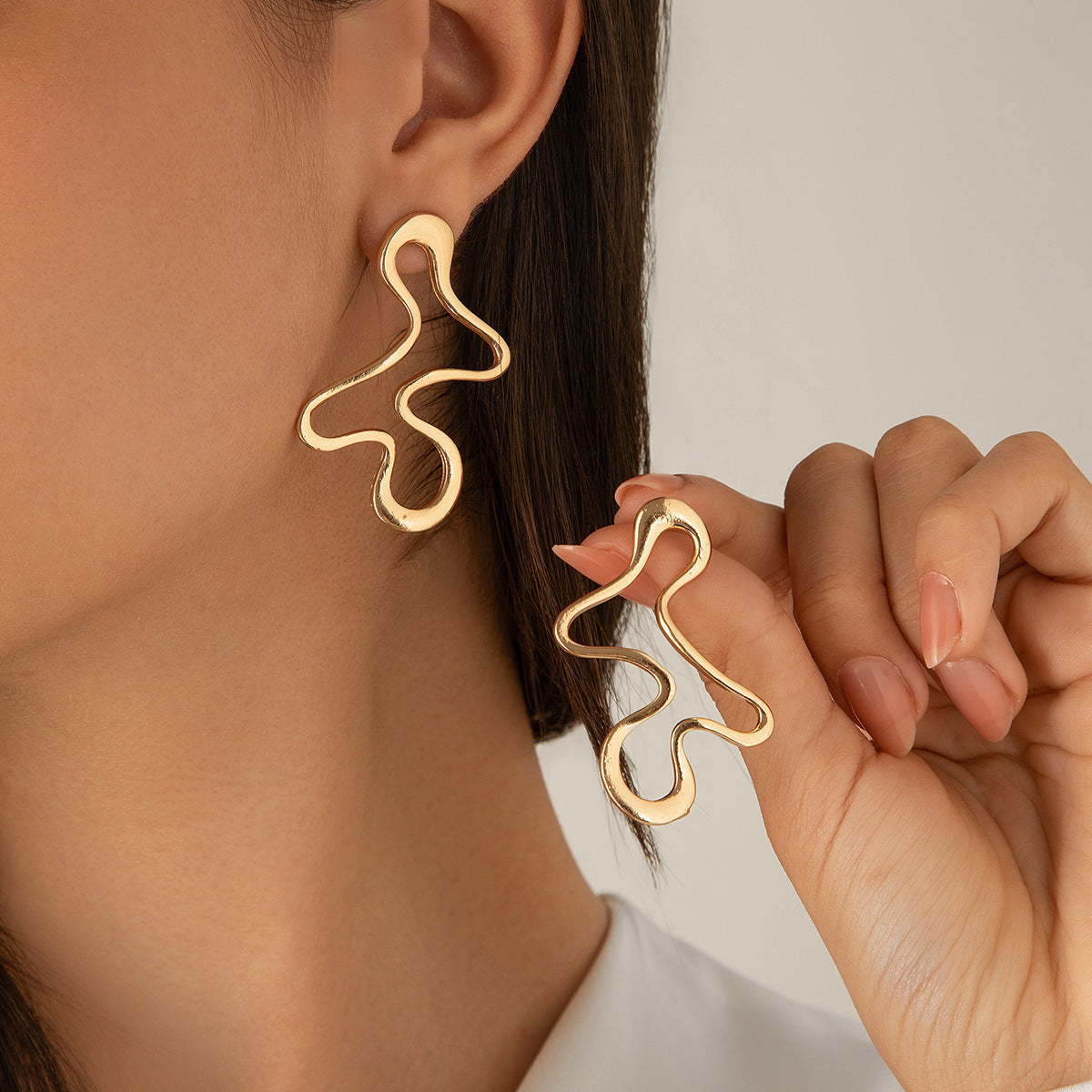 Lava Metal Heart Drop Stud Earrings Irregular Geometric Pleated Design