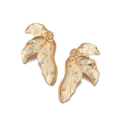 Retro Leaf Stud Earrings – Metal Flower Design, Vintage Style